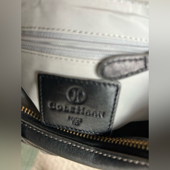 Beautiful Vintage Cole Haan baguette Black Bag - Picture 4 of 8